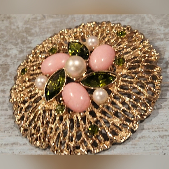 Sarah Coventry goldtone brooch - Picture 11 of 12